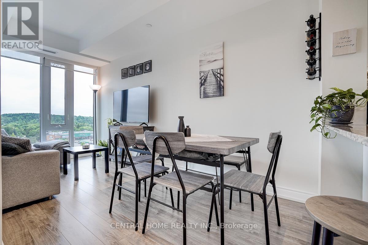 Photo 13 of 911 A 9608 Yonge Street, Richmond Hill ON