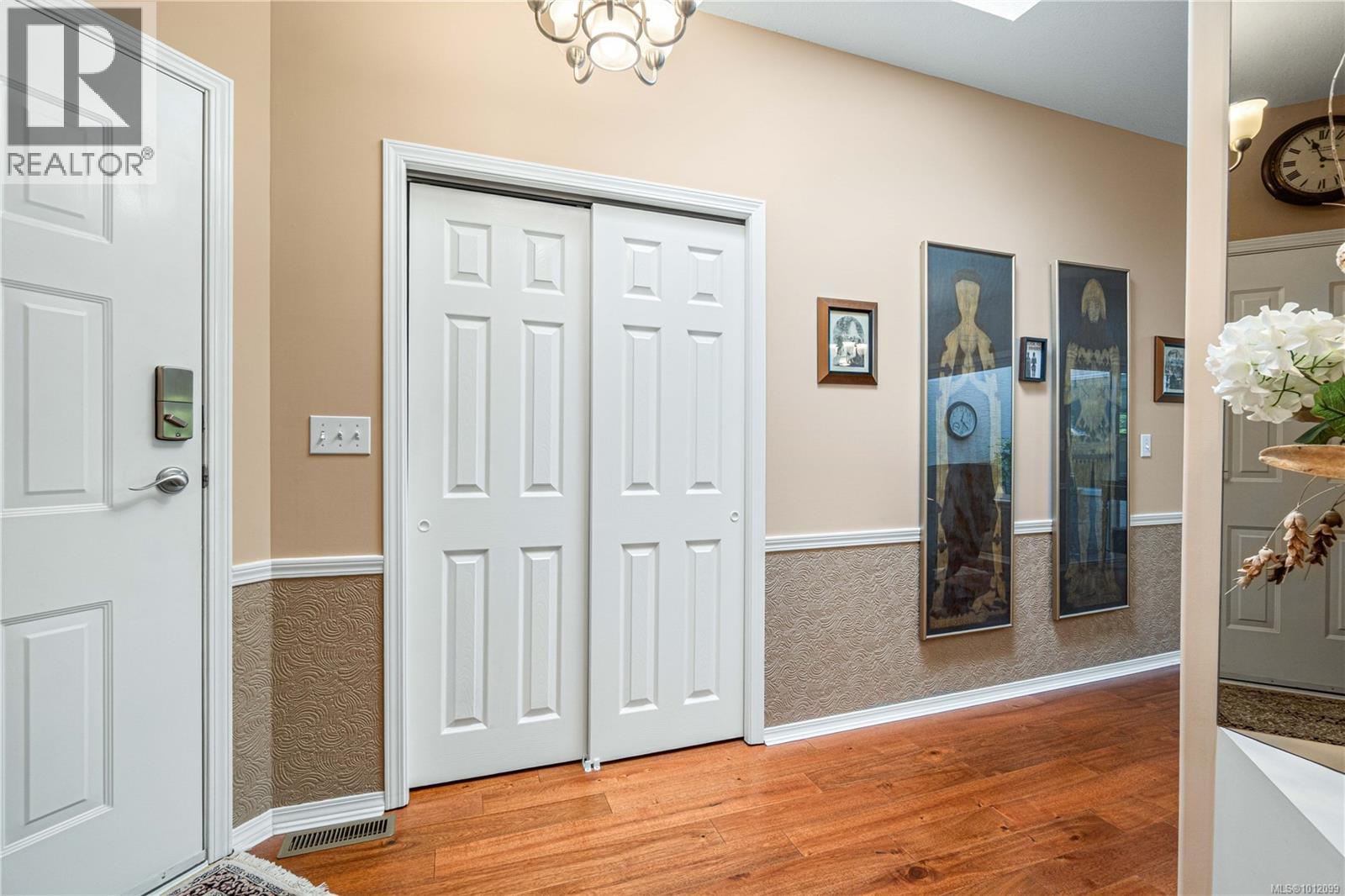 Photo 13 of 161 Ocean Walk Dr, Nanaimo BC