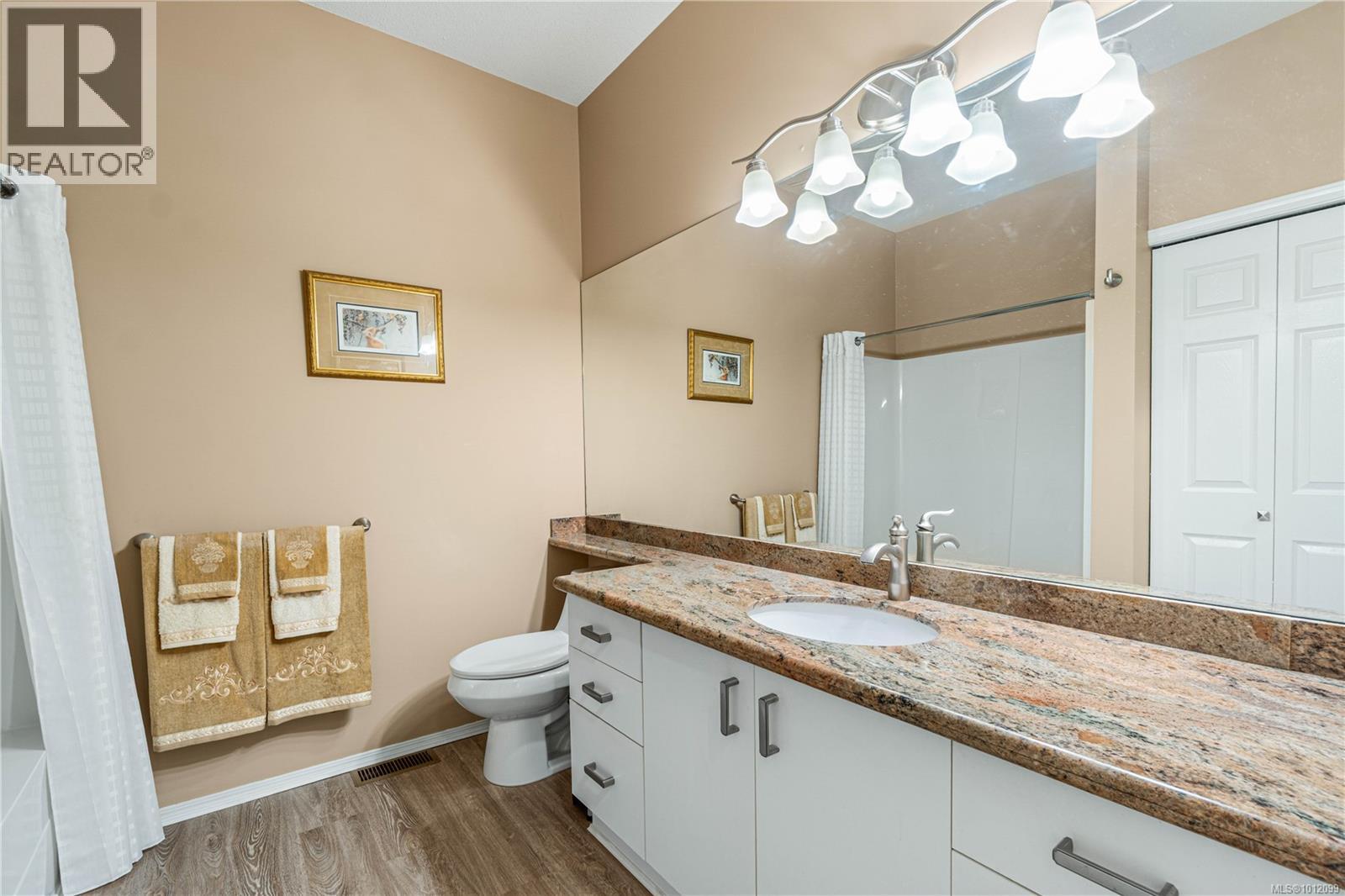 Photo 26 of 161 Ocean Walk Dr, Nanaimo BC