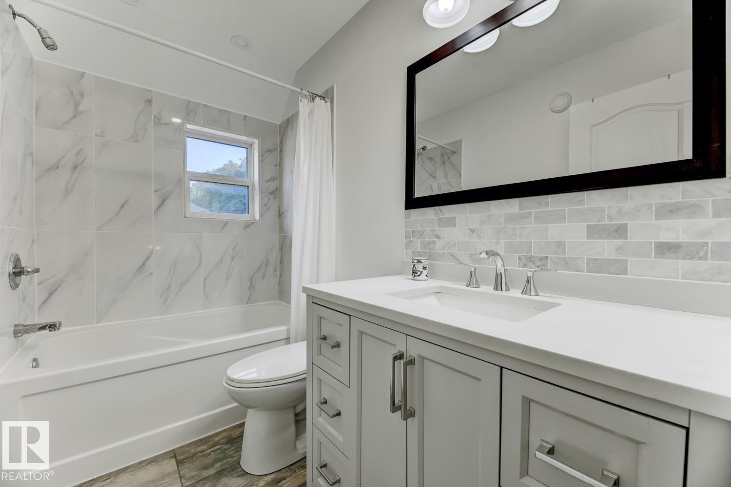 Photo 14 of 11306 89 St Nw, Edmonton AB