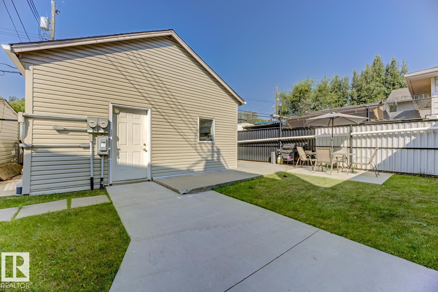 Photo 23 of 11306 89 St Nw, Edmonton AB