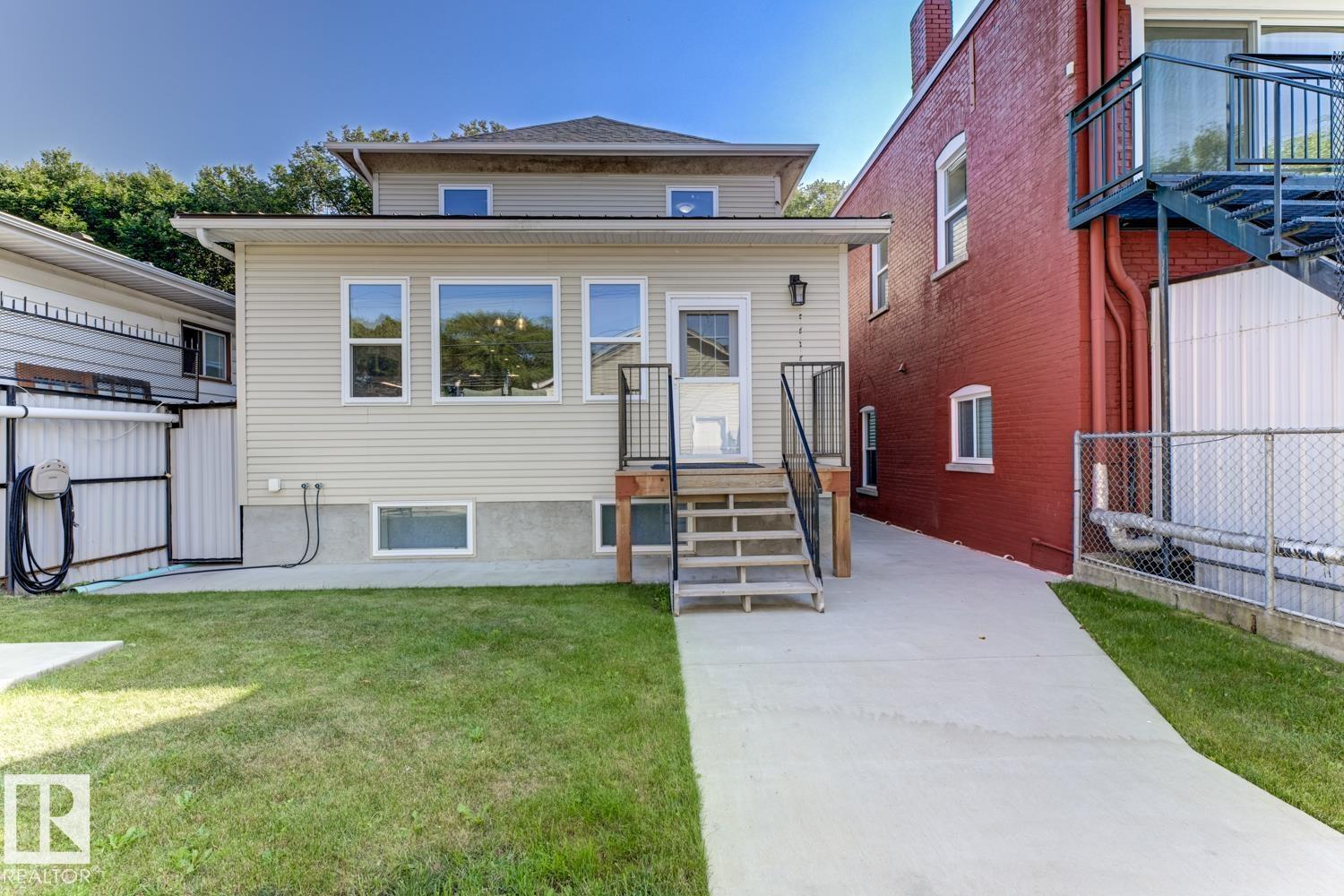 Photo 25 of 11306 89 St Nw, Edmonton AB
