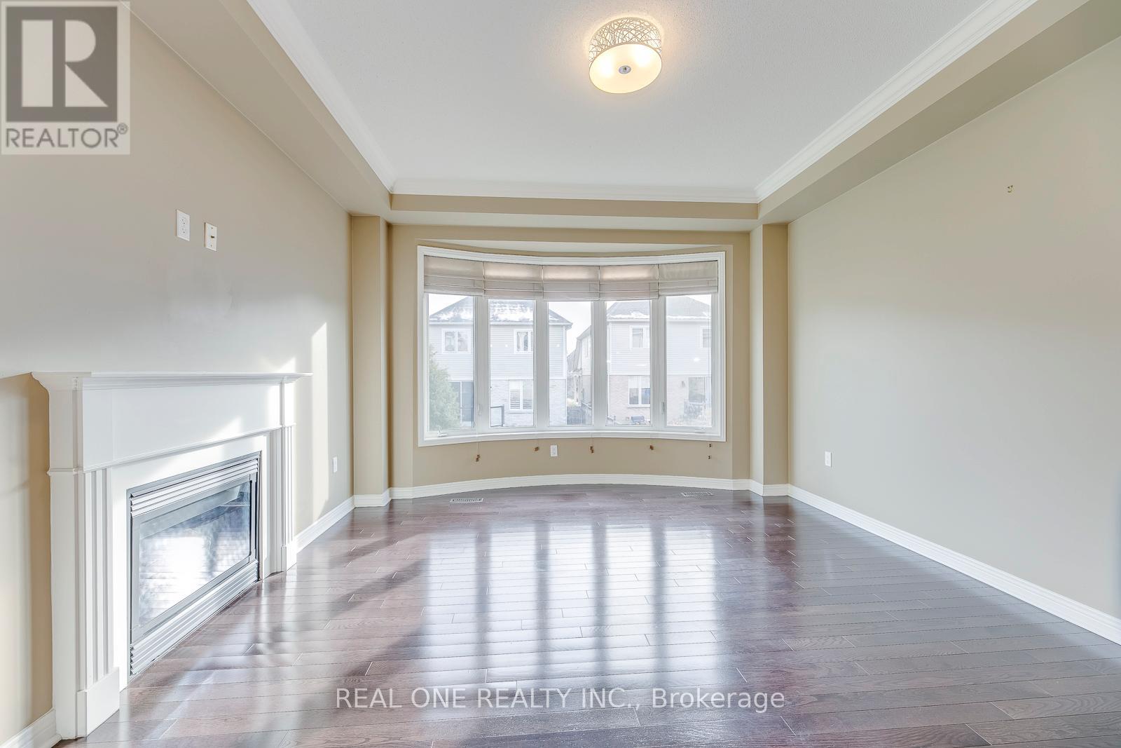 Photo 13 of 4162 Judson Common, Burlington ON