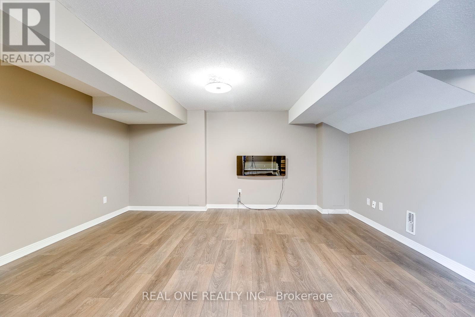 Photo 34 of 4162 Judson Common, Burlington ON
