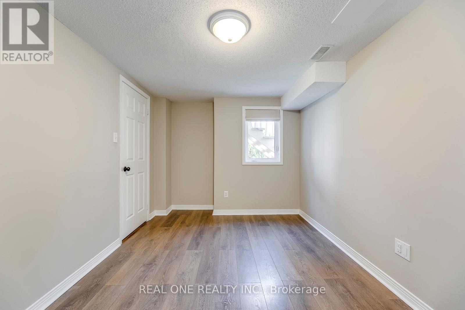 Photo 36 of 4162 Judson Common, Burlington ON