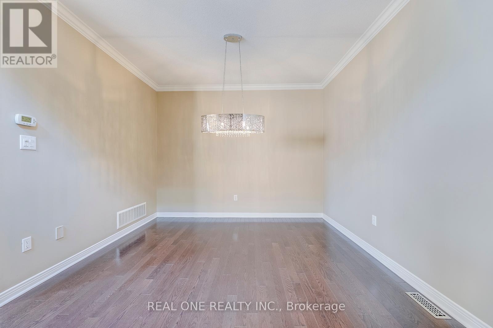 Photo 4 of 4162 Judson Common, Burlington ON