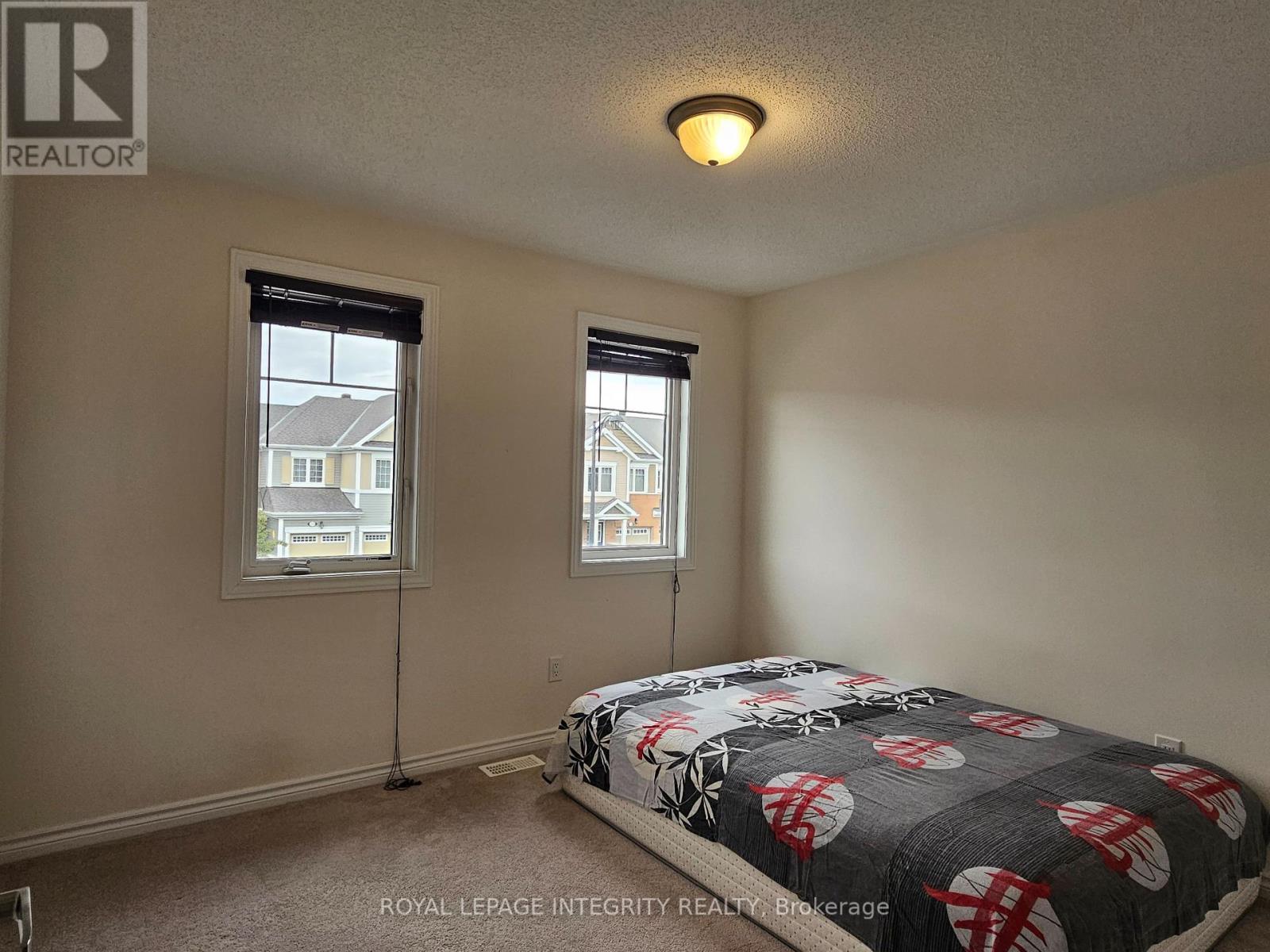 Photo 20 of 332 Song Sparrow Street, Ottawa ON