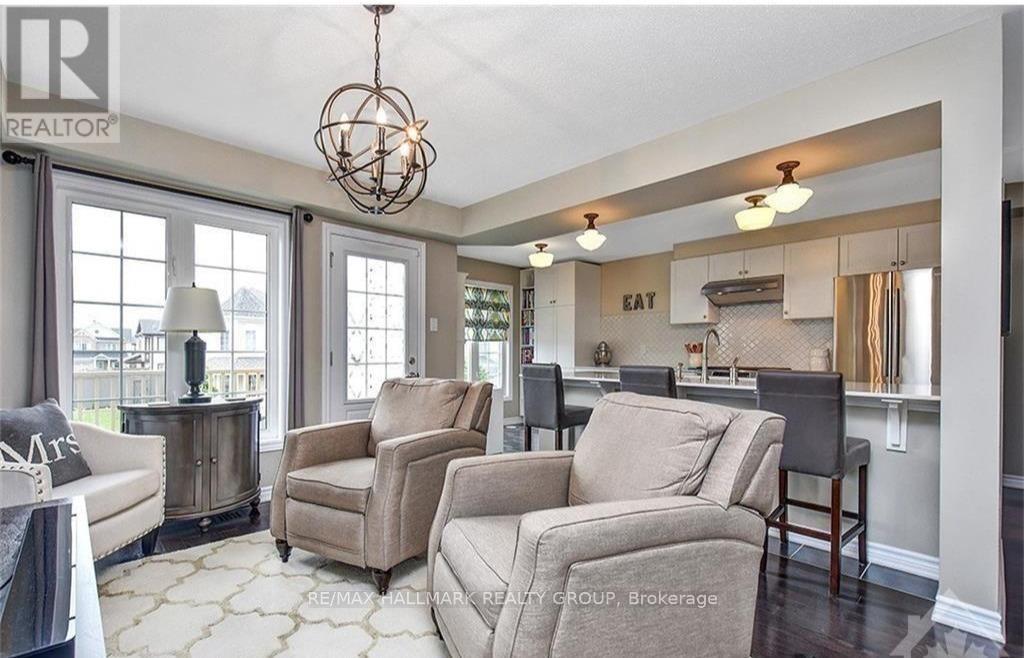 Photo 15 of 445 Meadowhawk Crescent, Ottawa ON