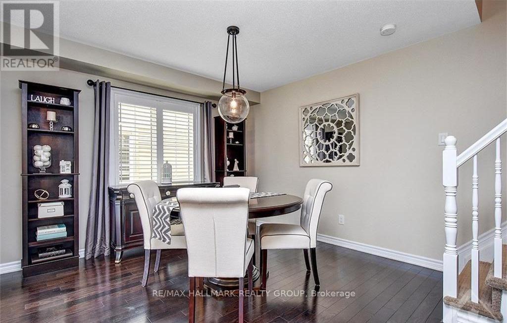 Photo 6 of 445 Meadowhawk Crescent, Ottawa ON