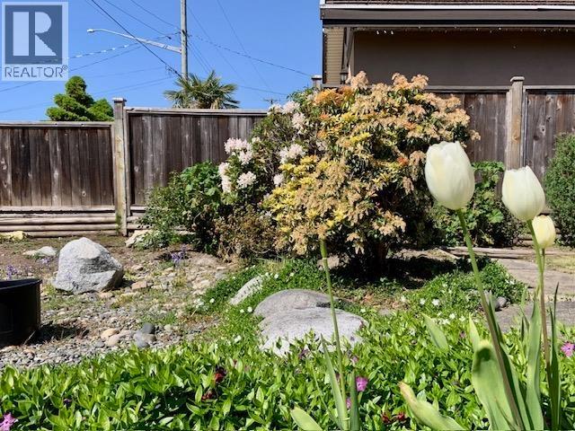 Photo 5 of 10880 Southridge Road, Richmond BC