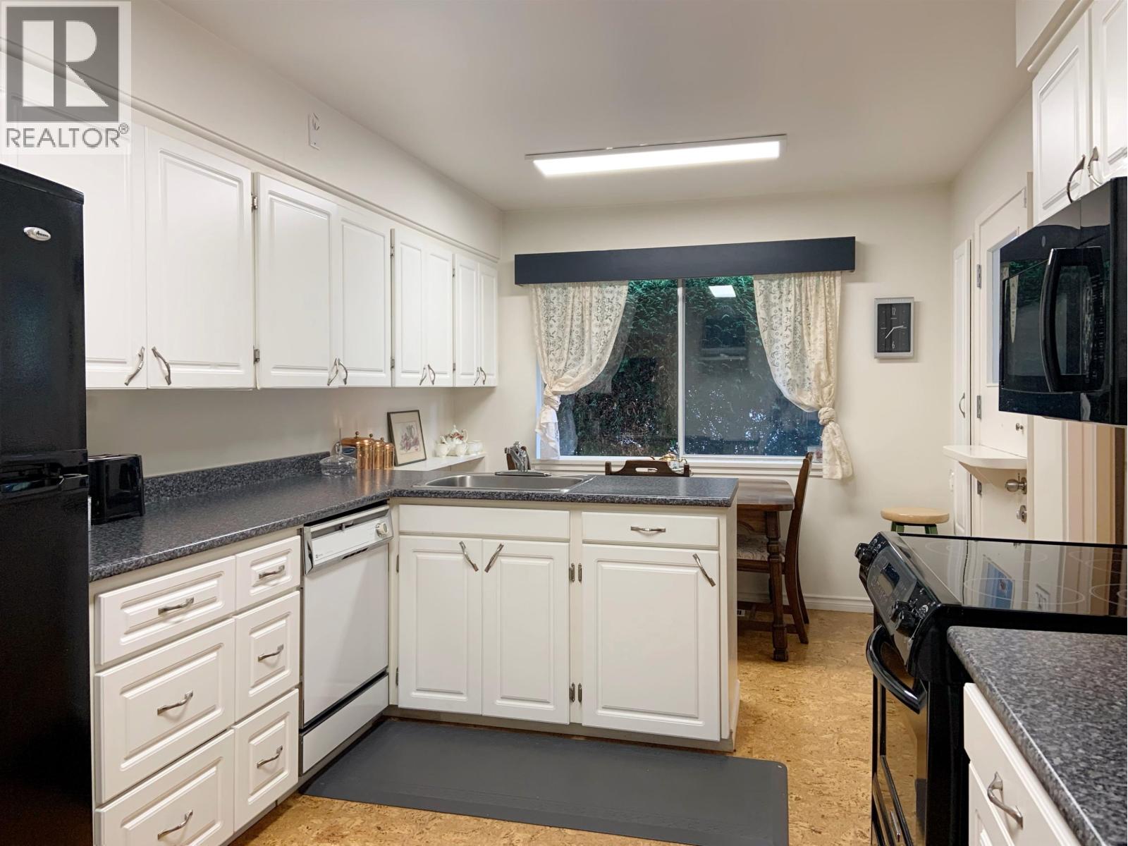 Photo 17 of 10880 Southridge Road, Richmond BC