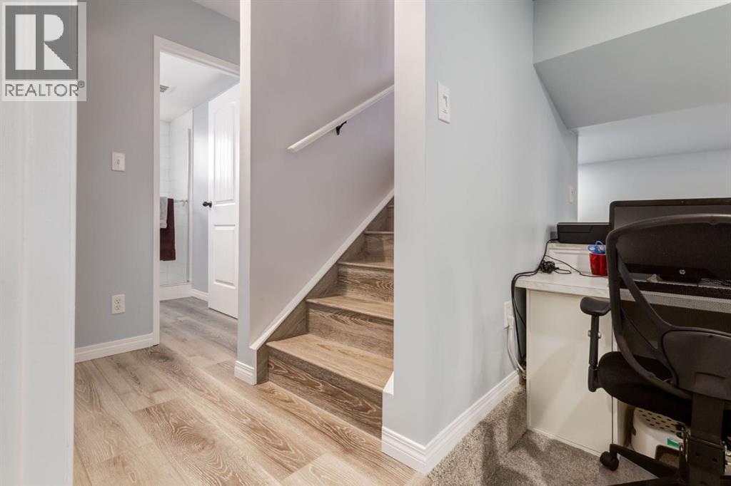 Single Family House 4 Level for Sale in  Doverview Drive SE Dover Calgary 