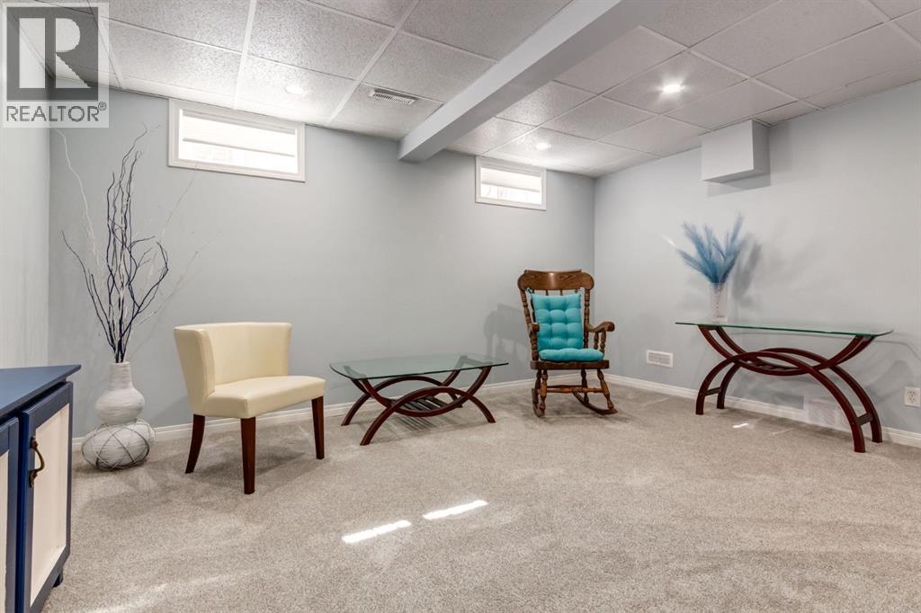Single Family House 4 Level for Sale in  Doverview Drive SE Dover Calgary 