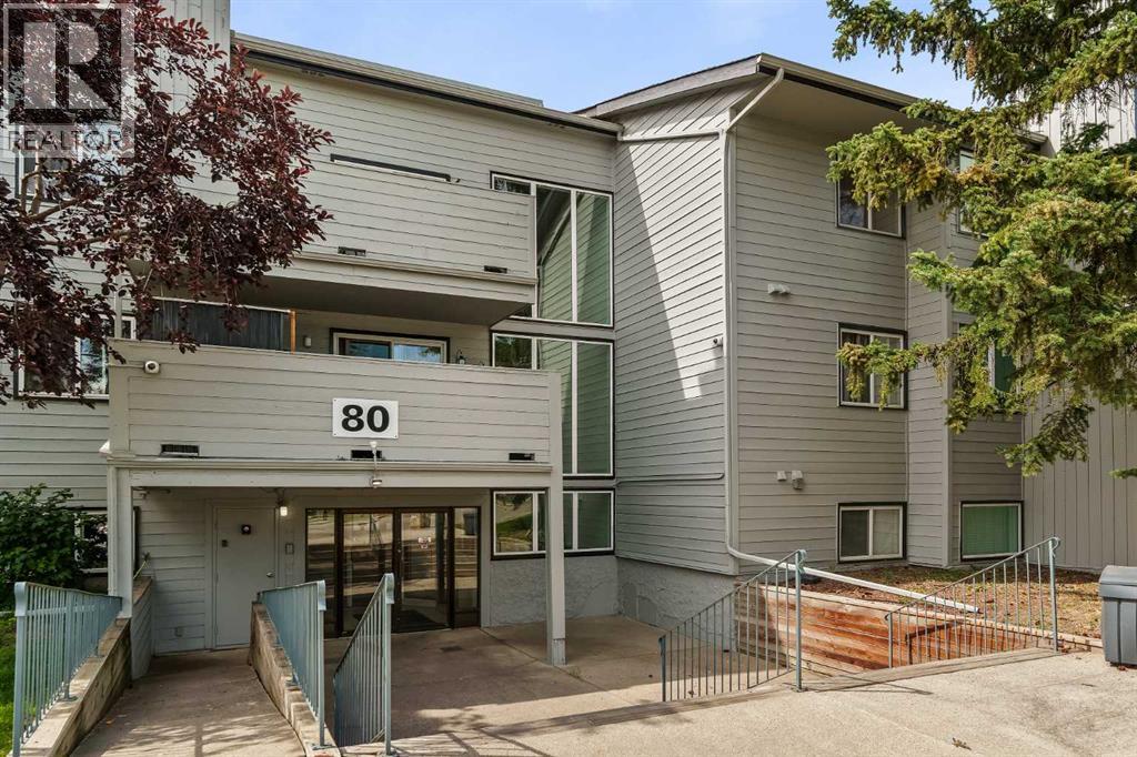 Photo 2 of 3302 80 Glamis Drive Sw, Calgary AB