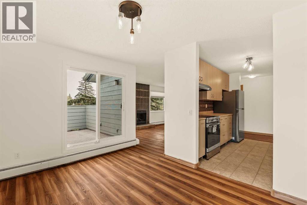 Photo 12 of 3302 80 Glamis Drive Sw, Calgary AB