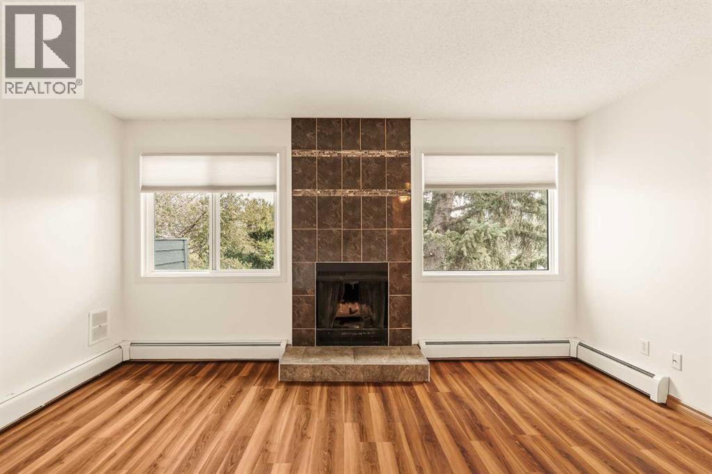 Photo 7 of 3302 80 Glamis Drive Sw, Calgary AB