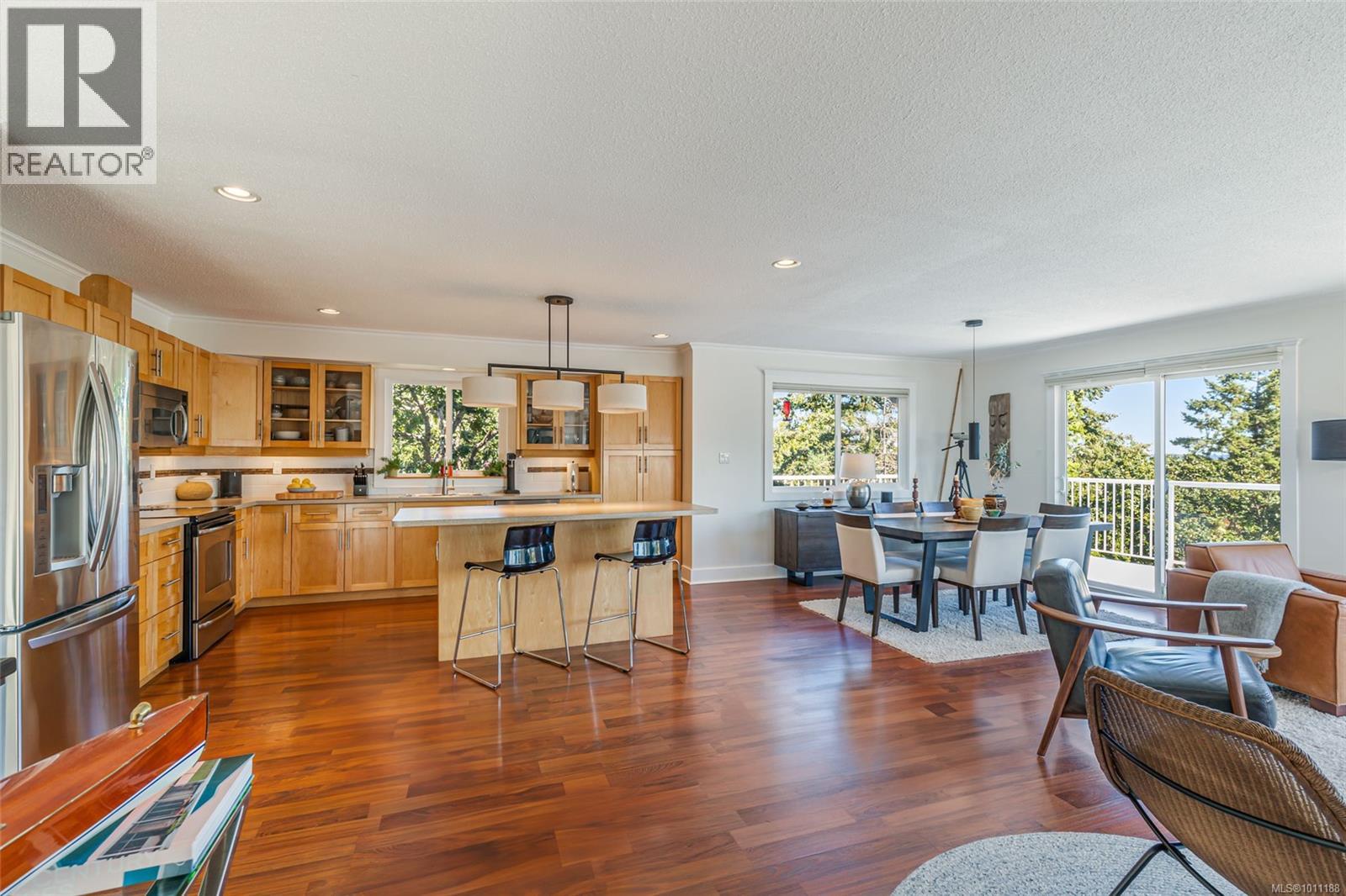 Photo 10 of 3153 Marion Way, Nanaimo BC