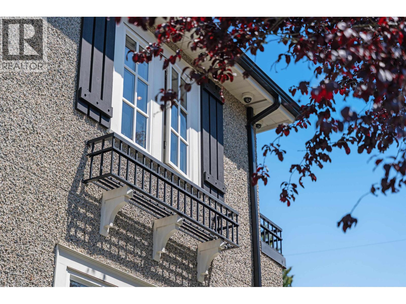Photo 34 of 1739 W 52nd Avenue, Vancouver BC