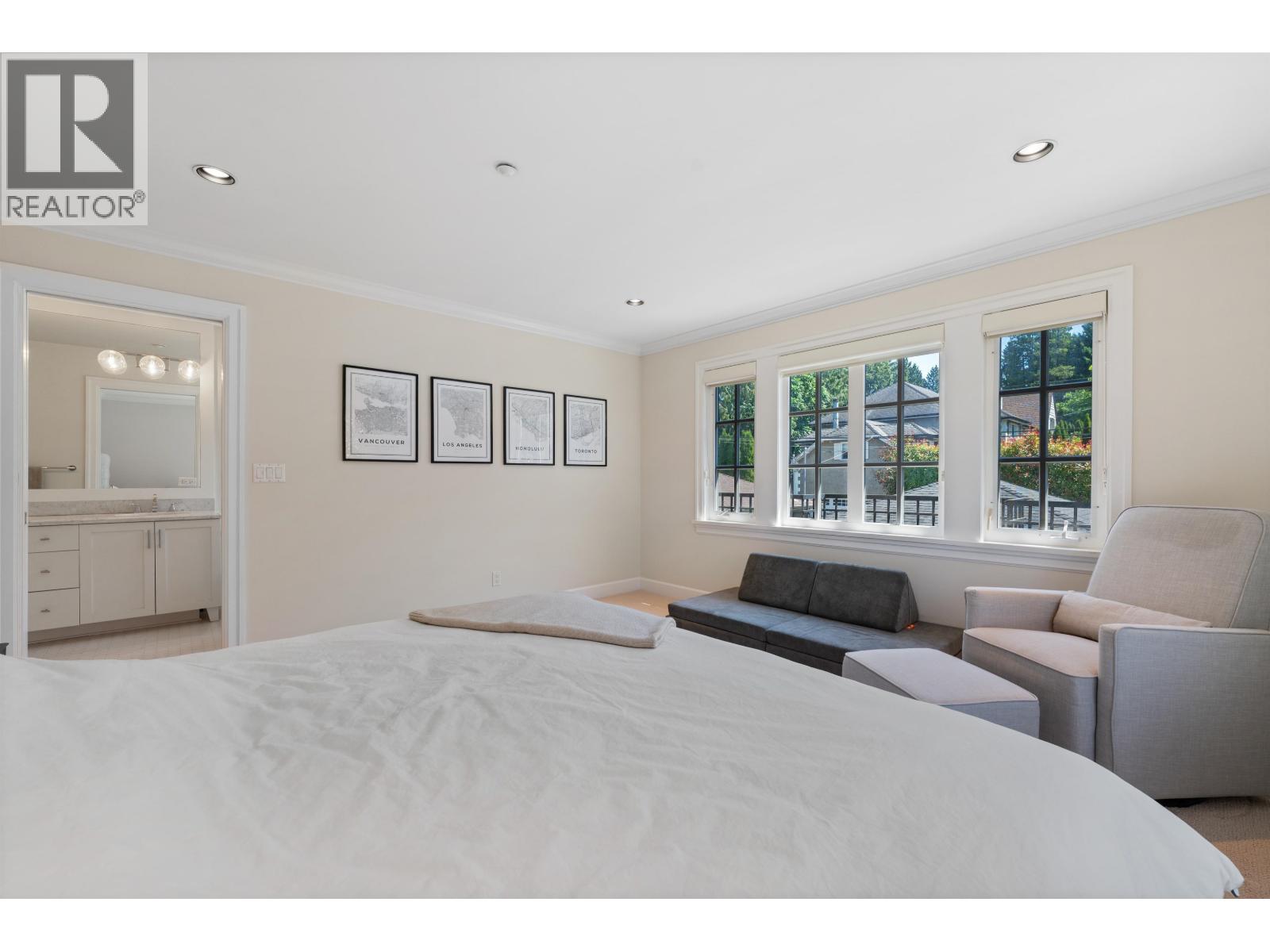 Photo 19 of 1739 W 52nd Avenue, Vancouver BC