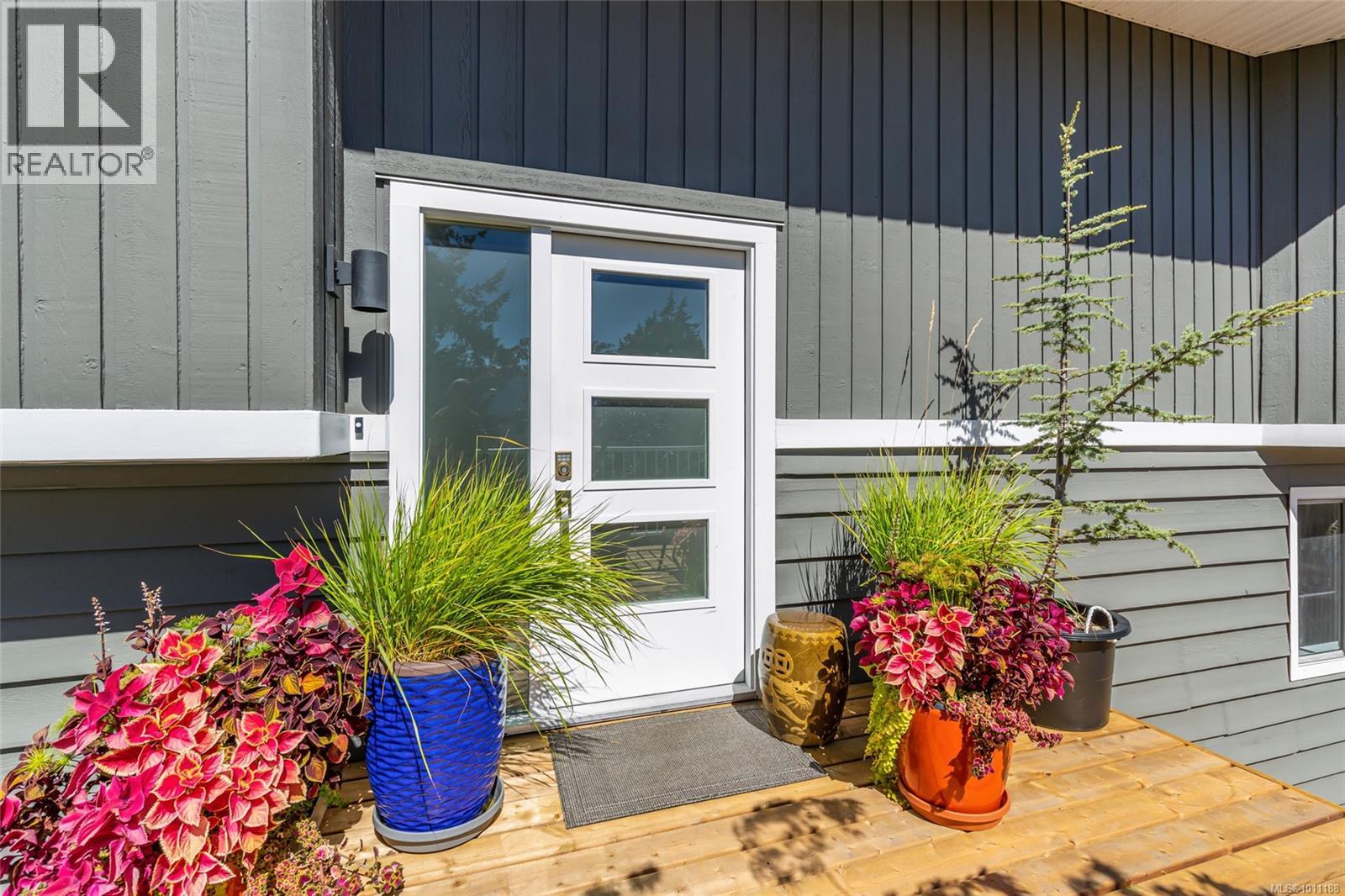 Photo 4 of 3153 Marion Way, Nanaimo BC