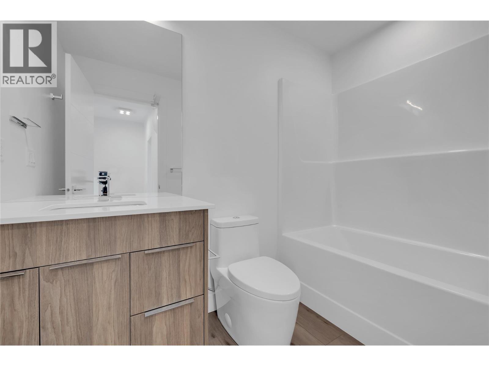 102C 3642 Mission Springs Drive, Kelowna