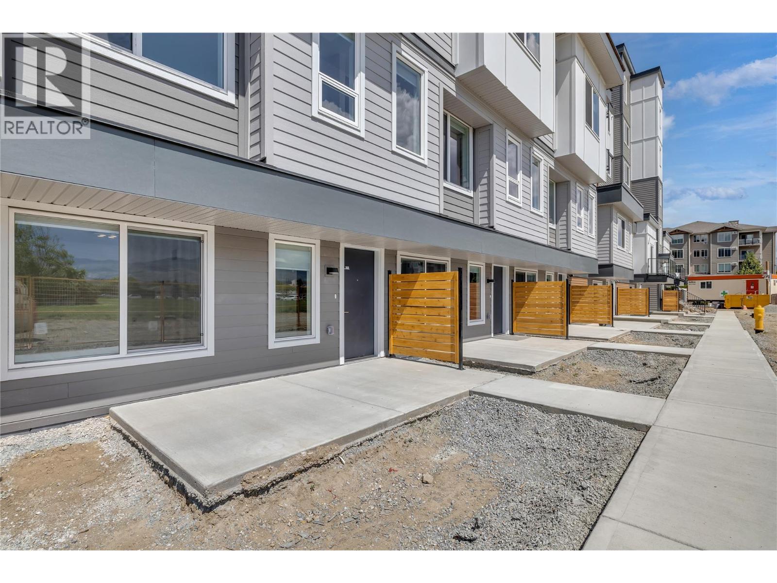 102C 3642 Mission Springs Drive, Kelowna
