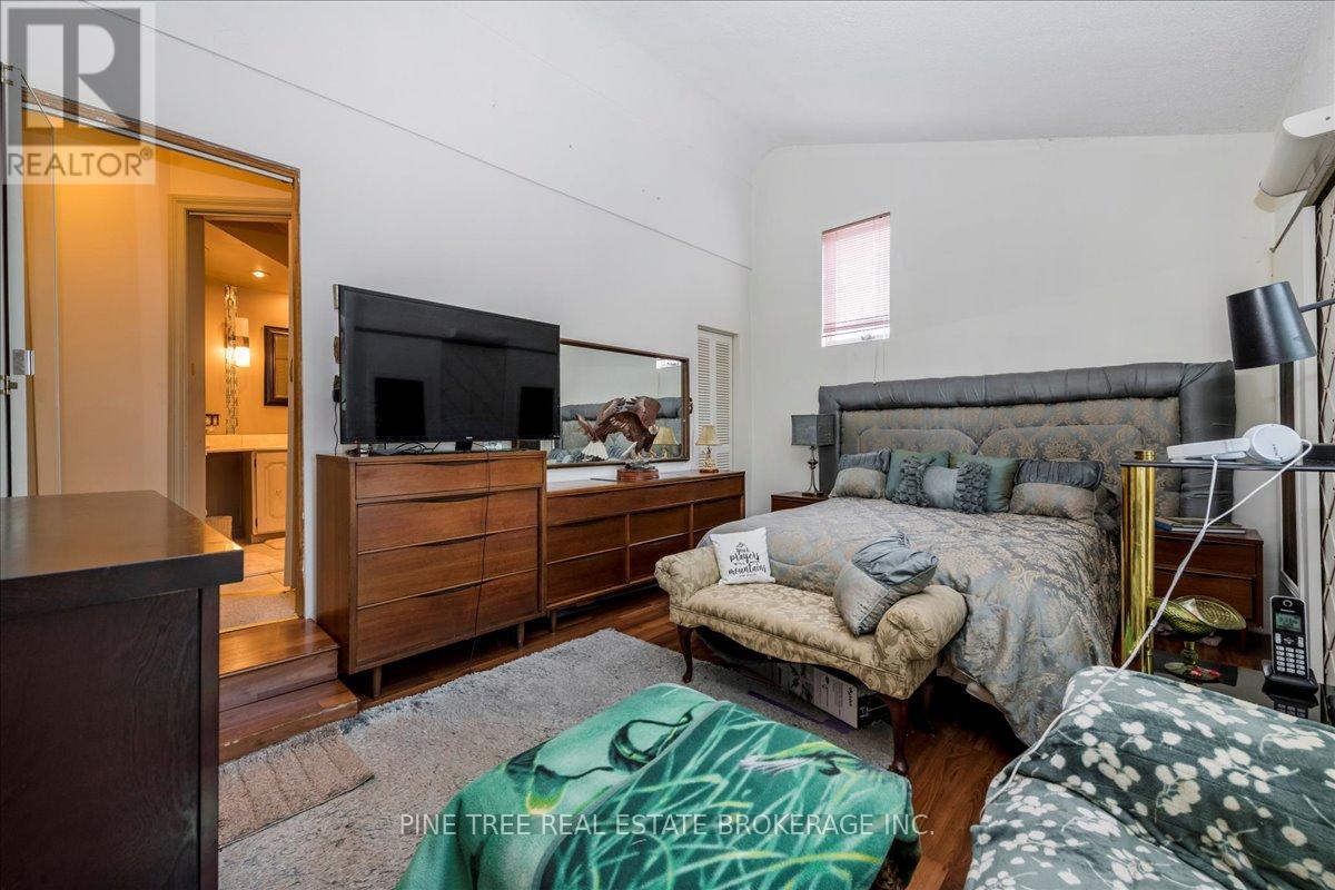 Photo 17 of 42 Old Indian Trail, Ramara ON