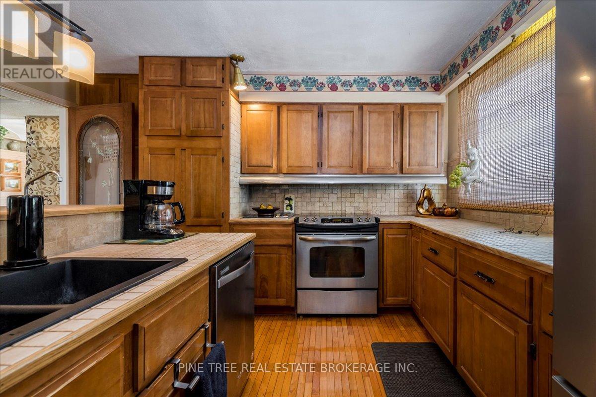 Photo 6 of 42 Old Indian Trail, Ramara ON