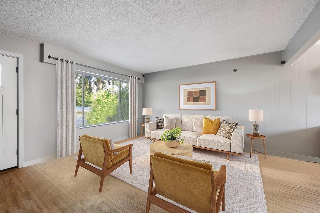 Photo 4 of 1746 156 Street, Surrey BC