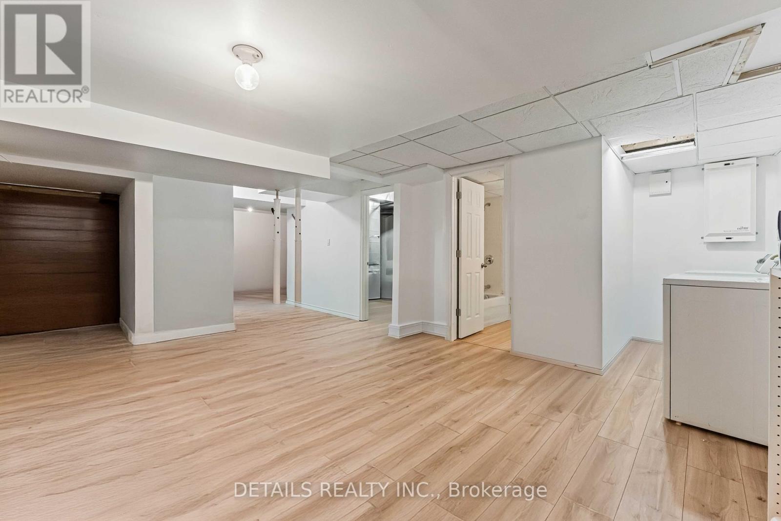 Photo 24 of 105 Rocky Hill Drive, Ottawa ON