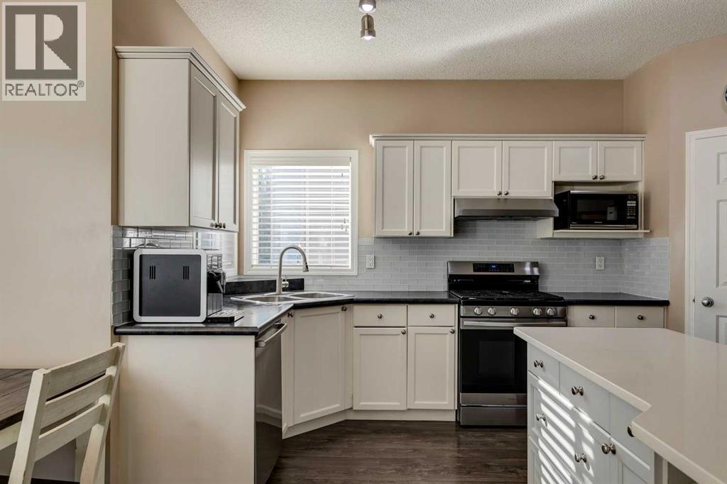 Photo 11 of 20 Wentworth Close Sw, Calgary AB