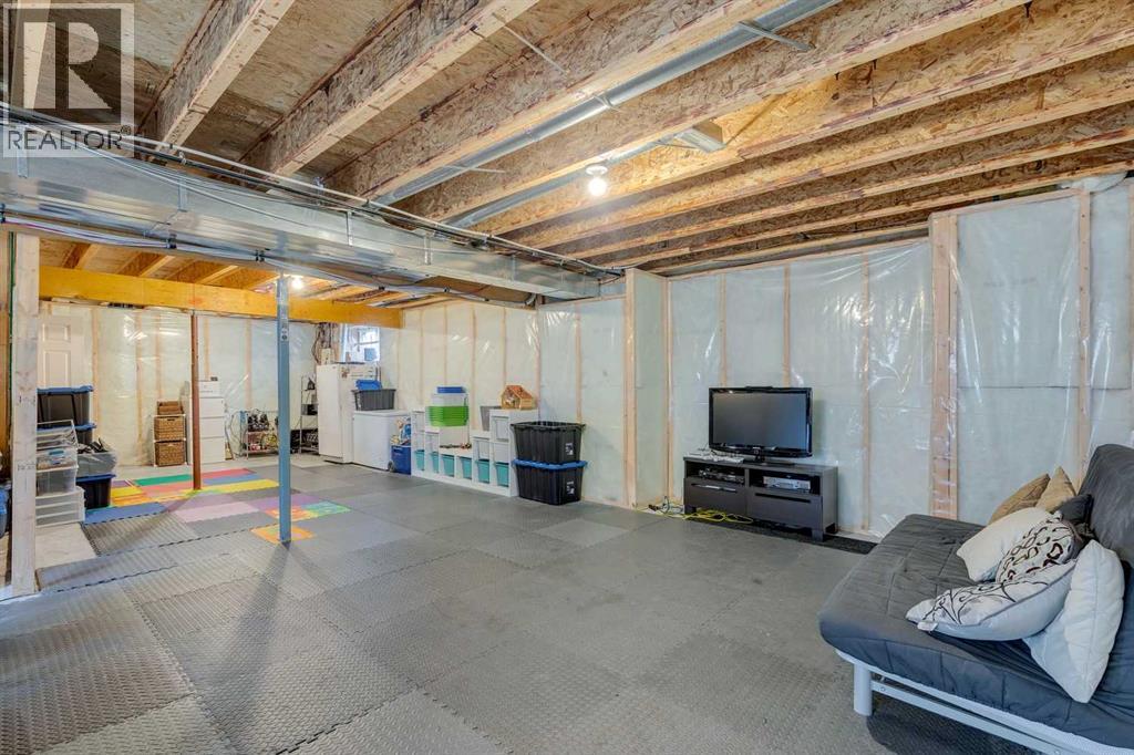 Photo 39 of 20 Wentworth Close Sw, Calgary AB