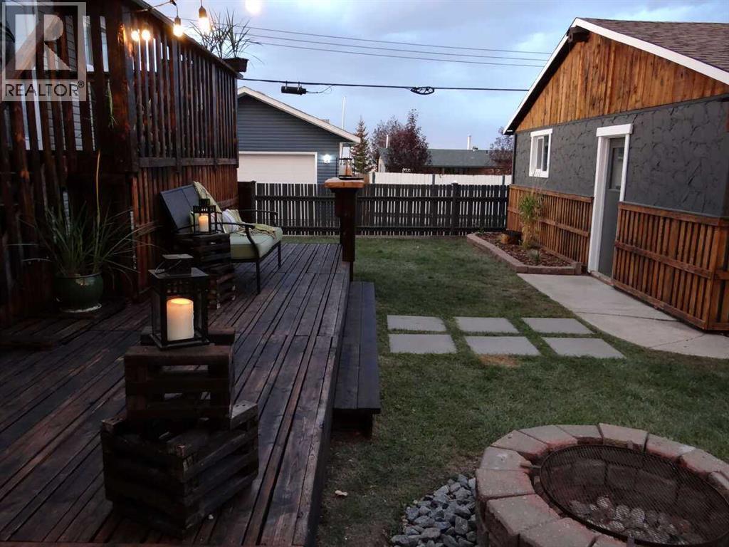 Photo 35 of 250 8 Street Se, Three Hills AB