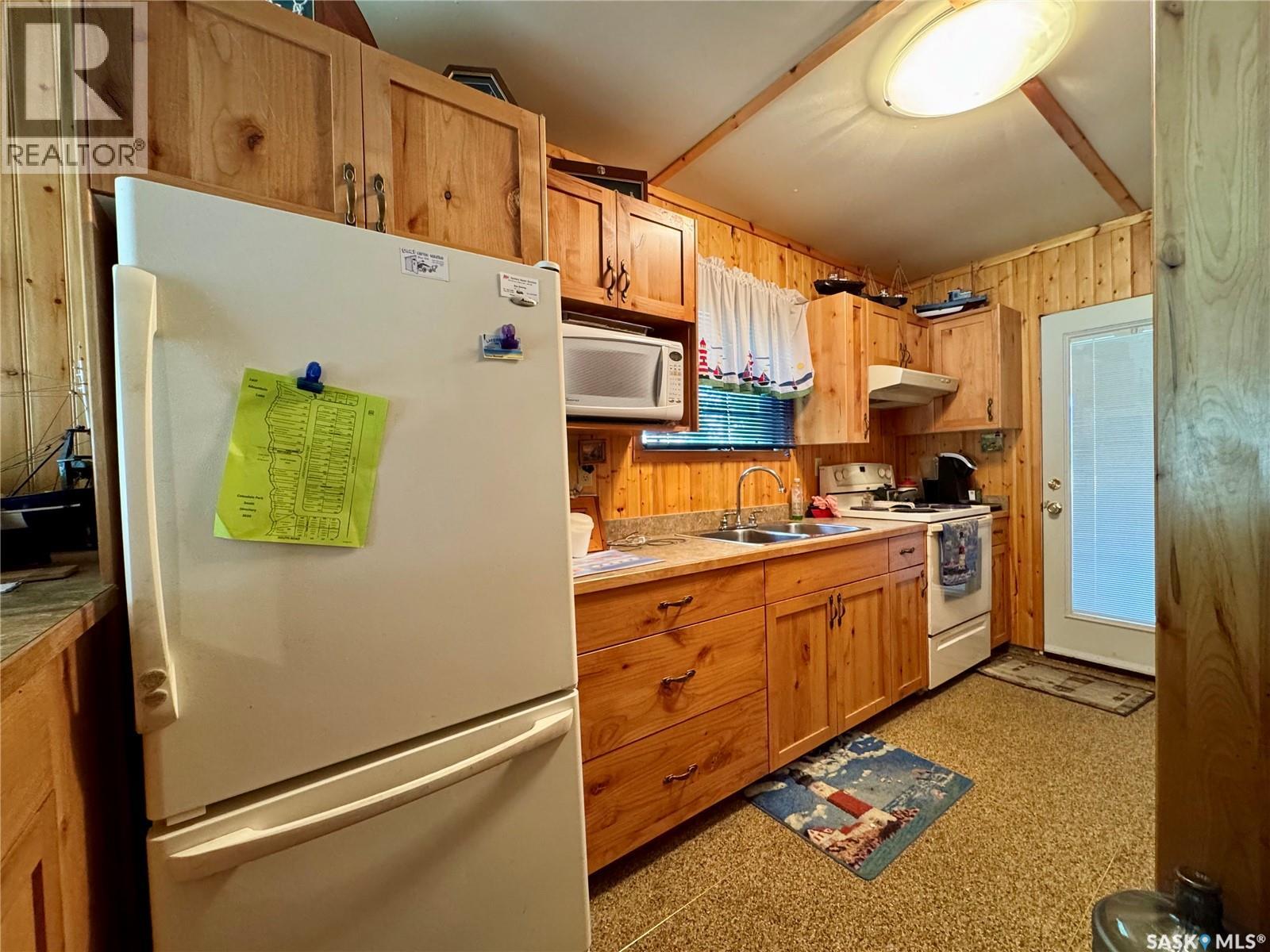 Photo 8 of 150 152 Lakeshore Crescent, Mckillop Rm No 220 SK