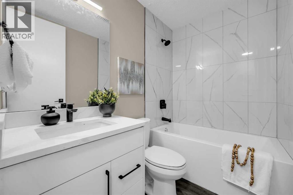 Photo 16 of 951 Maitland Way Ne, Calgary AB