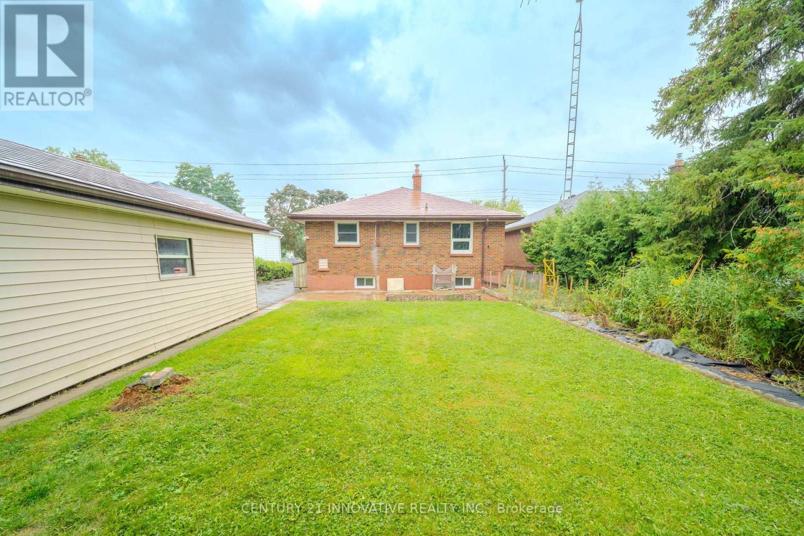 Photo 4 of Basement 179 Harmony Road N, Oshawa ON