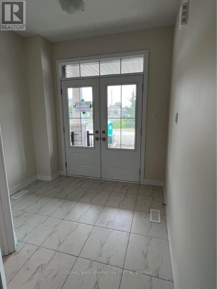Photo 2 of 226 Forks Road, Welland ON