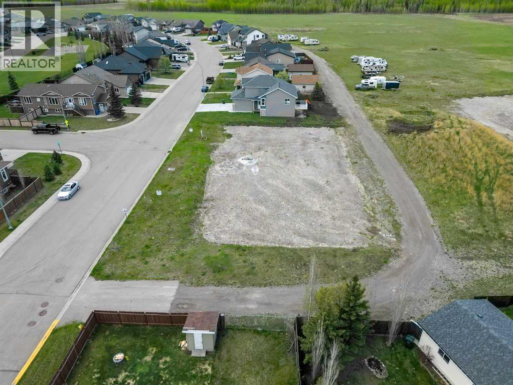 Photo 9 of 220 12 Avenue Ne, Sundre AB