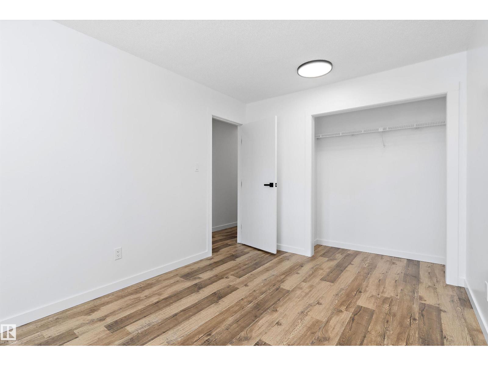 Photo 30 of 13 7604 29 Av Nw, Edmonton AB