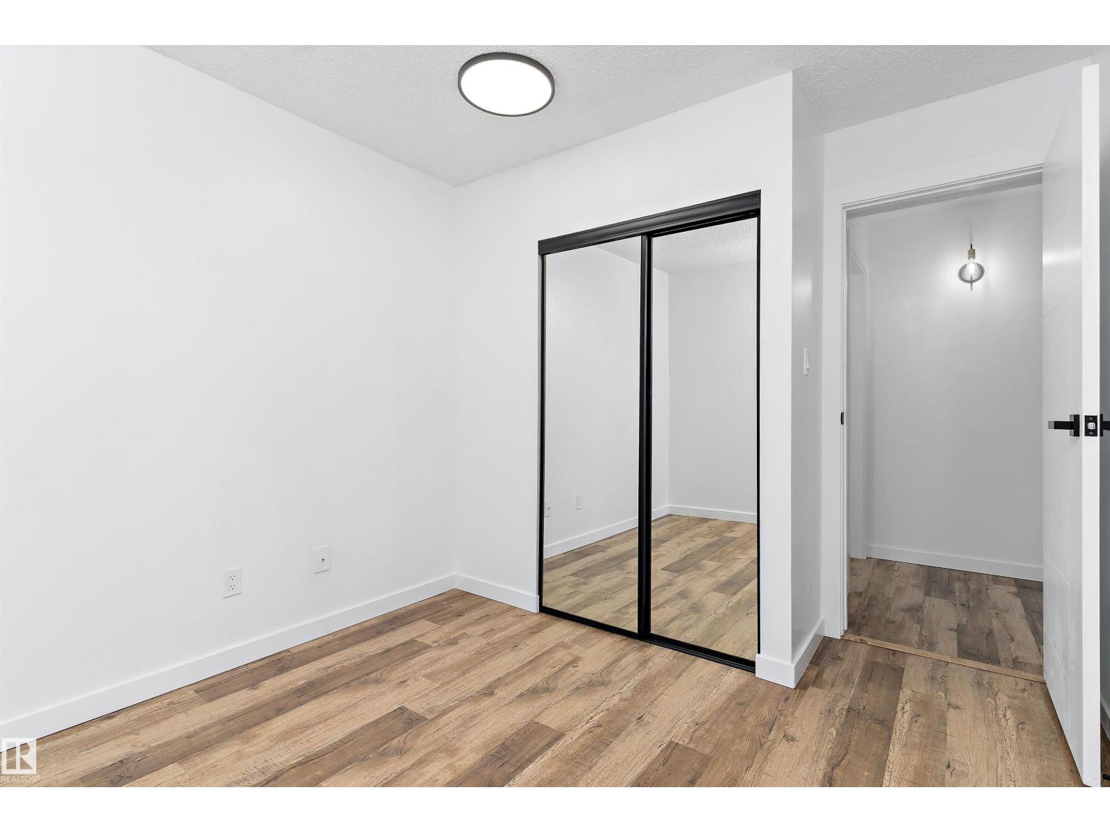 Photo 28 of 13 7604 29 Av Nw, Edmonton AB