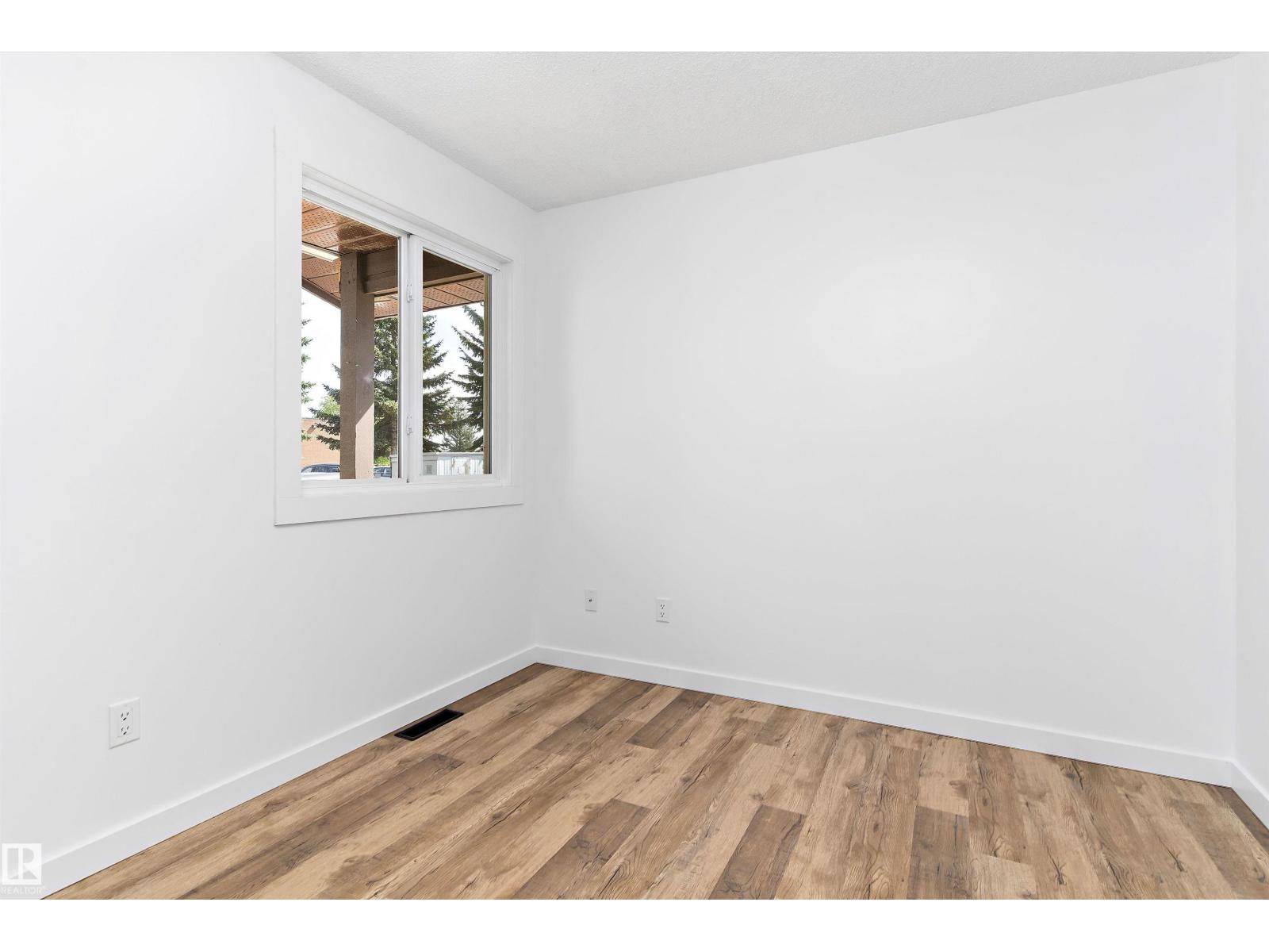 Photo 26 of 13 7604 29 Av Nw, Edmonton AB
