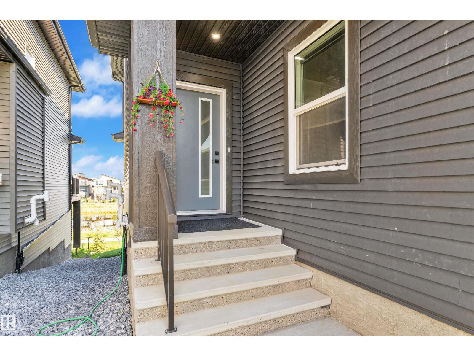 Photo 2 of 5491 Kootook Rd Sw, Edmonton AB