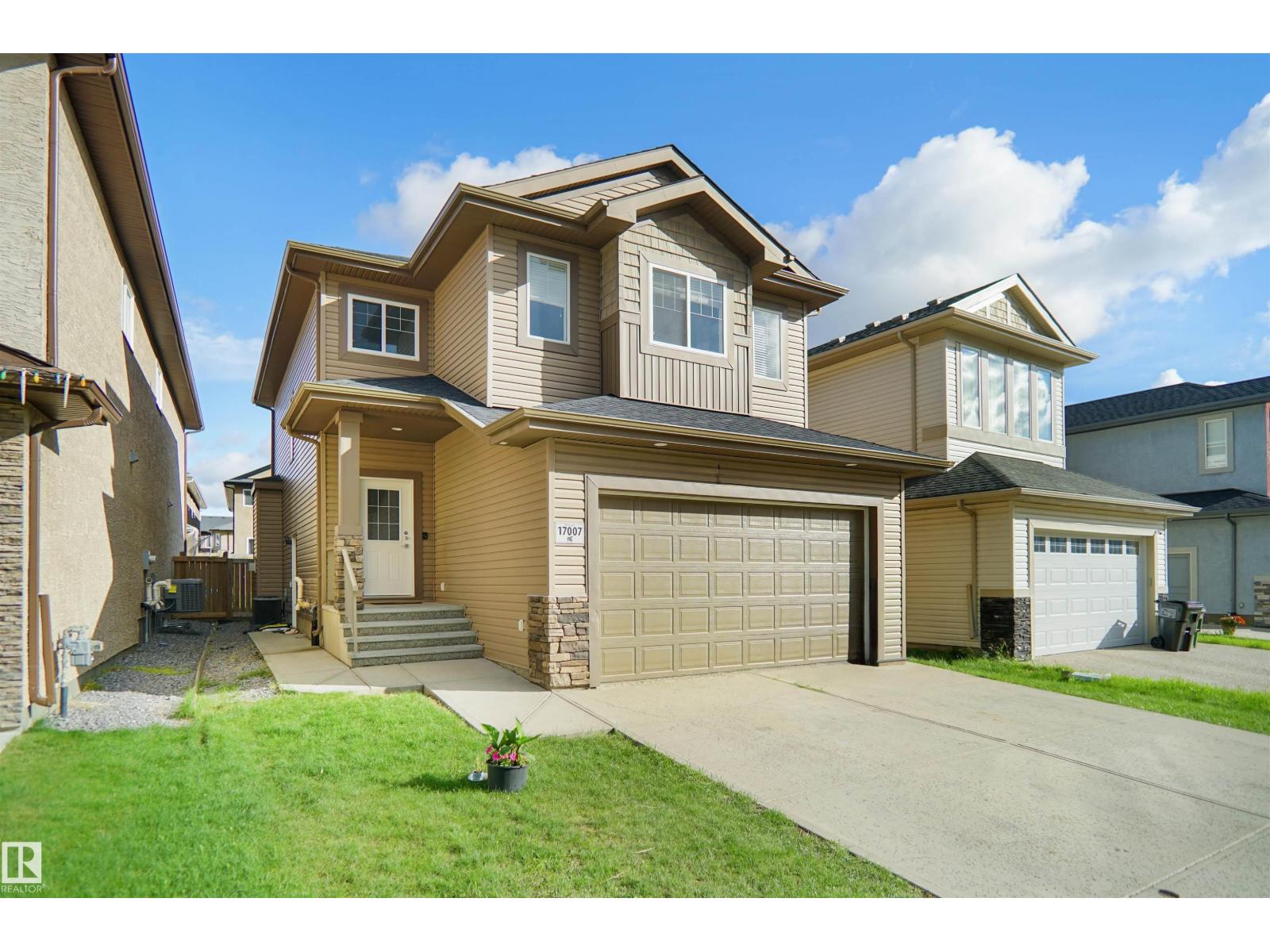 Photo 1 of 17007 62 St Nw, Edmonton AB