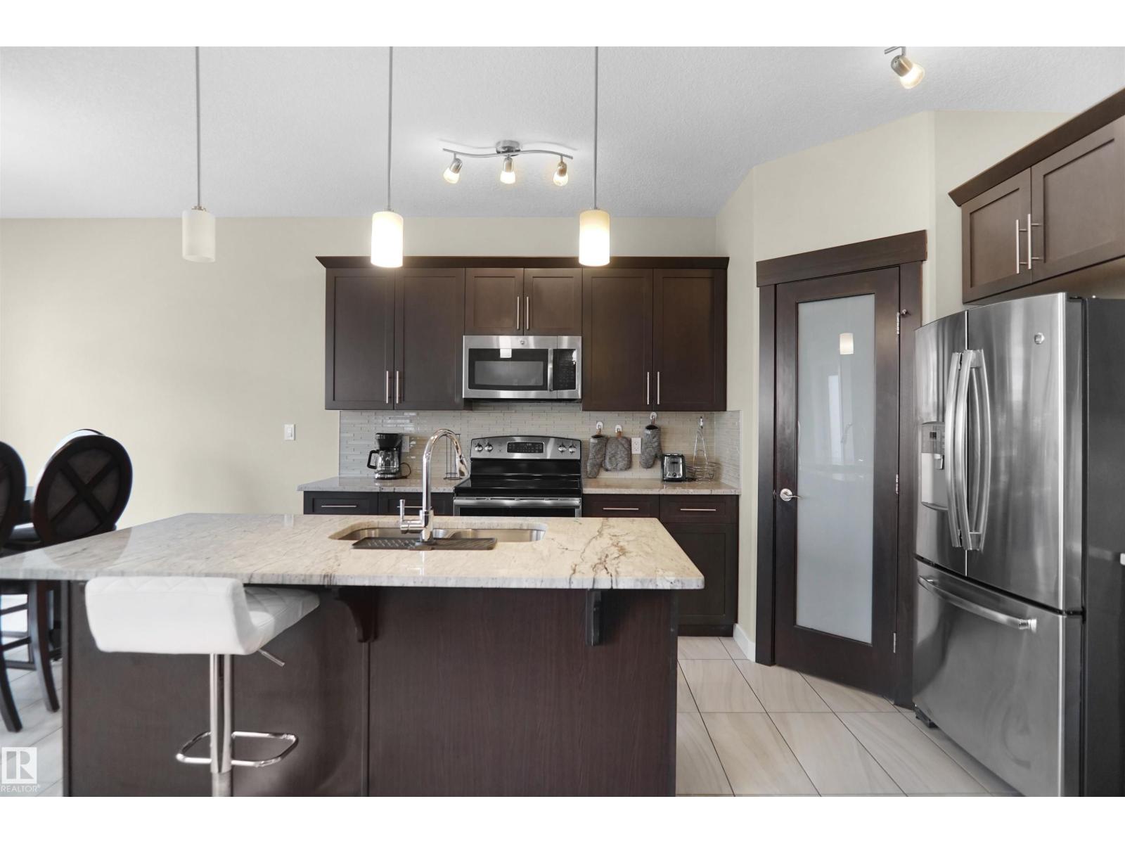 Photo 11 of 17007 62 St Nw, Edmonton AB