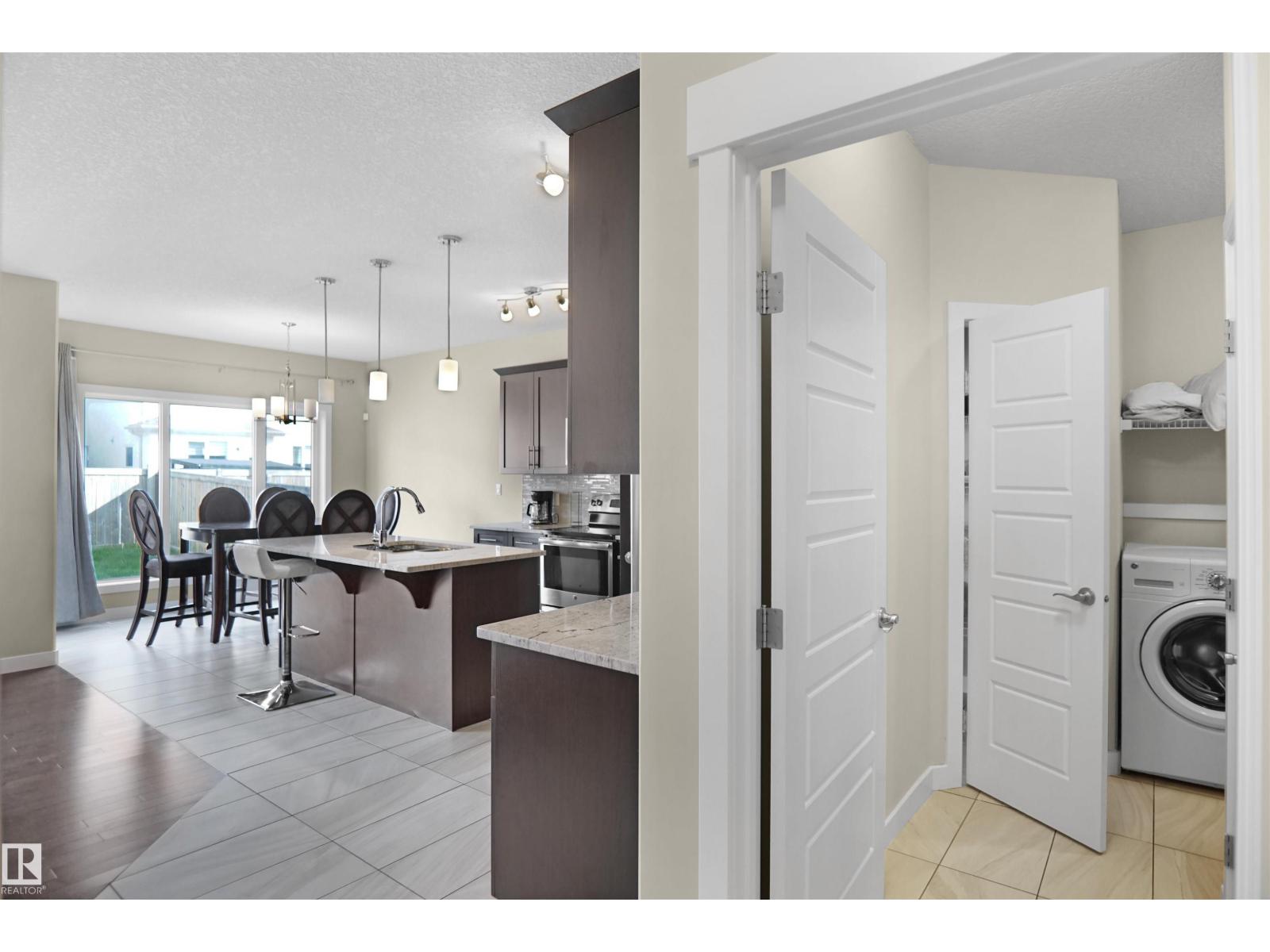 Photo 7 of 17007 62 St Nw, Edmonton AB