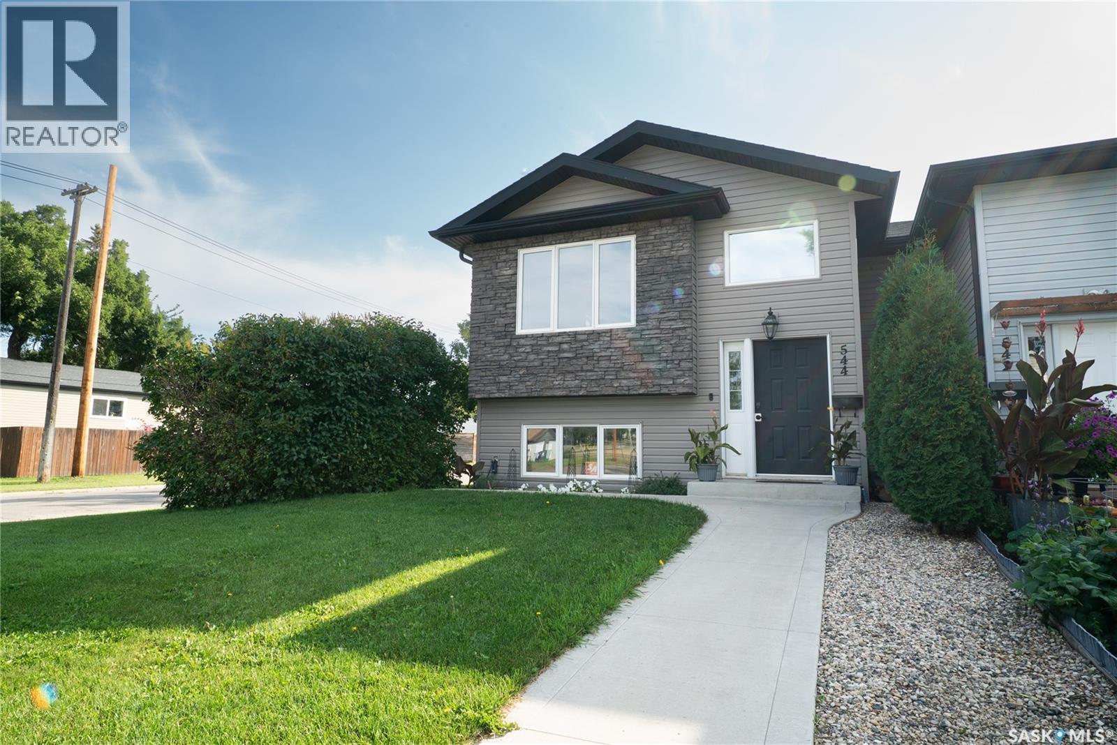 Photo 1 of 544 M Avenue N, Saskatoon SK