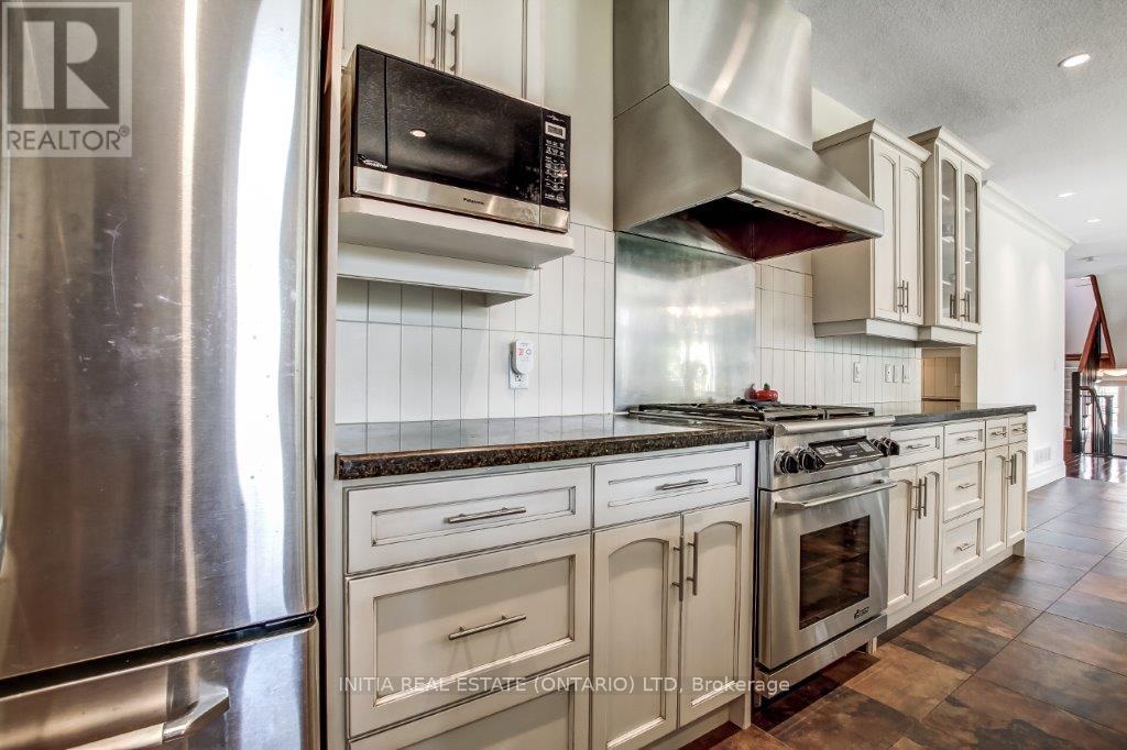 Photo 14 of 1615 Wickerson Gate, London South ON