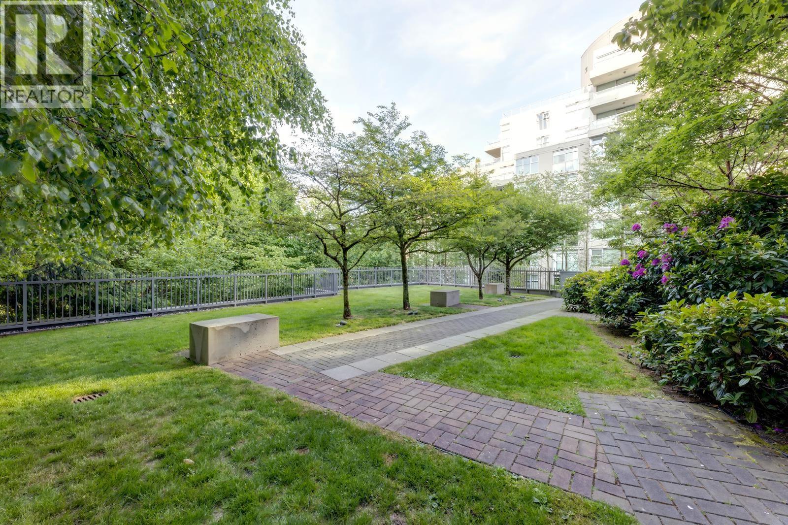 Photo 21 of 307 9222 University Crescent, Burnaby BC