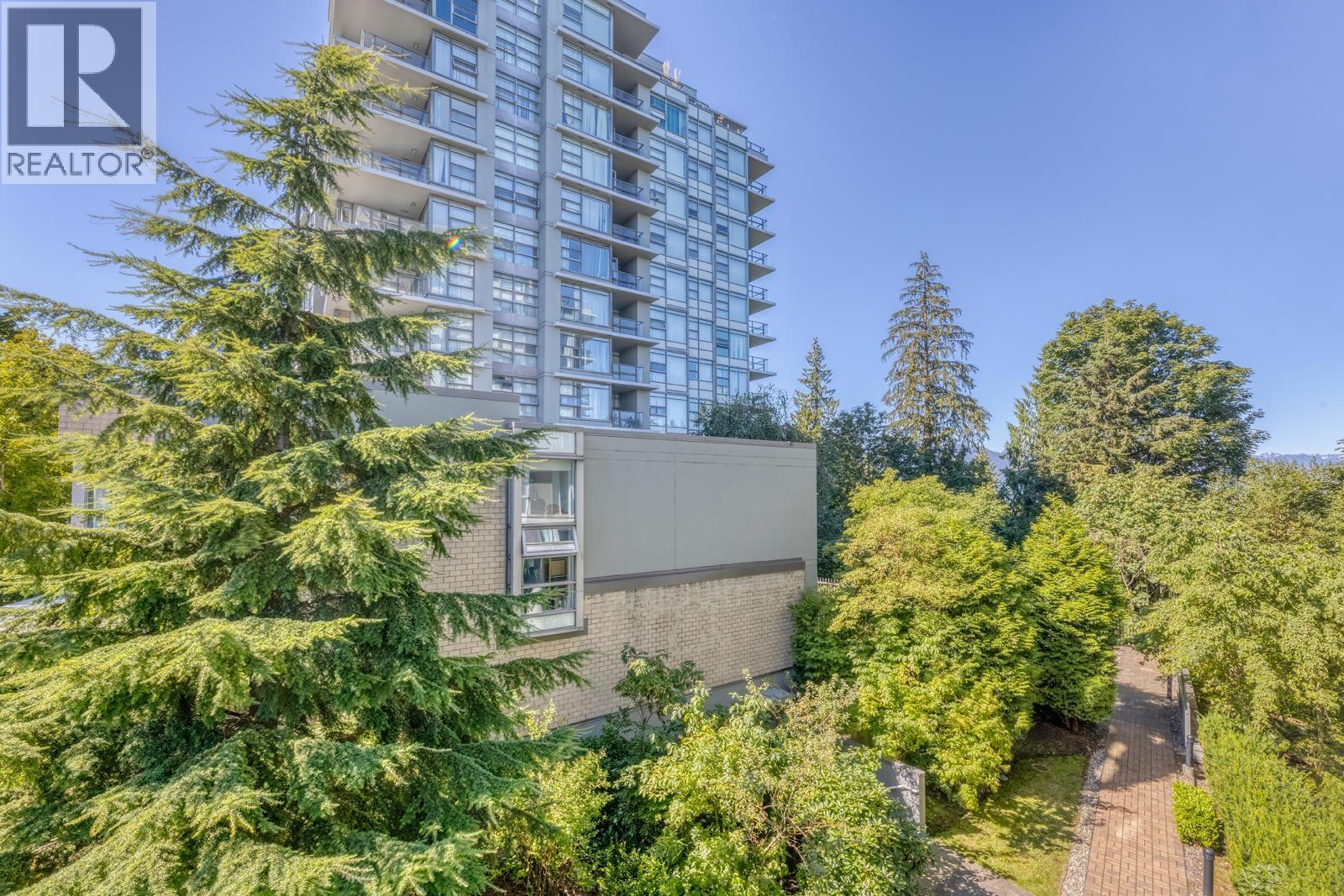 Photo 22 of 307 9222 University Crescent, Burnaby BC