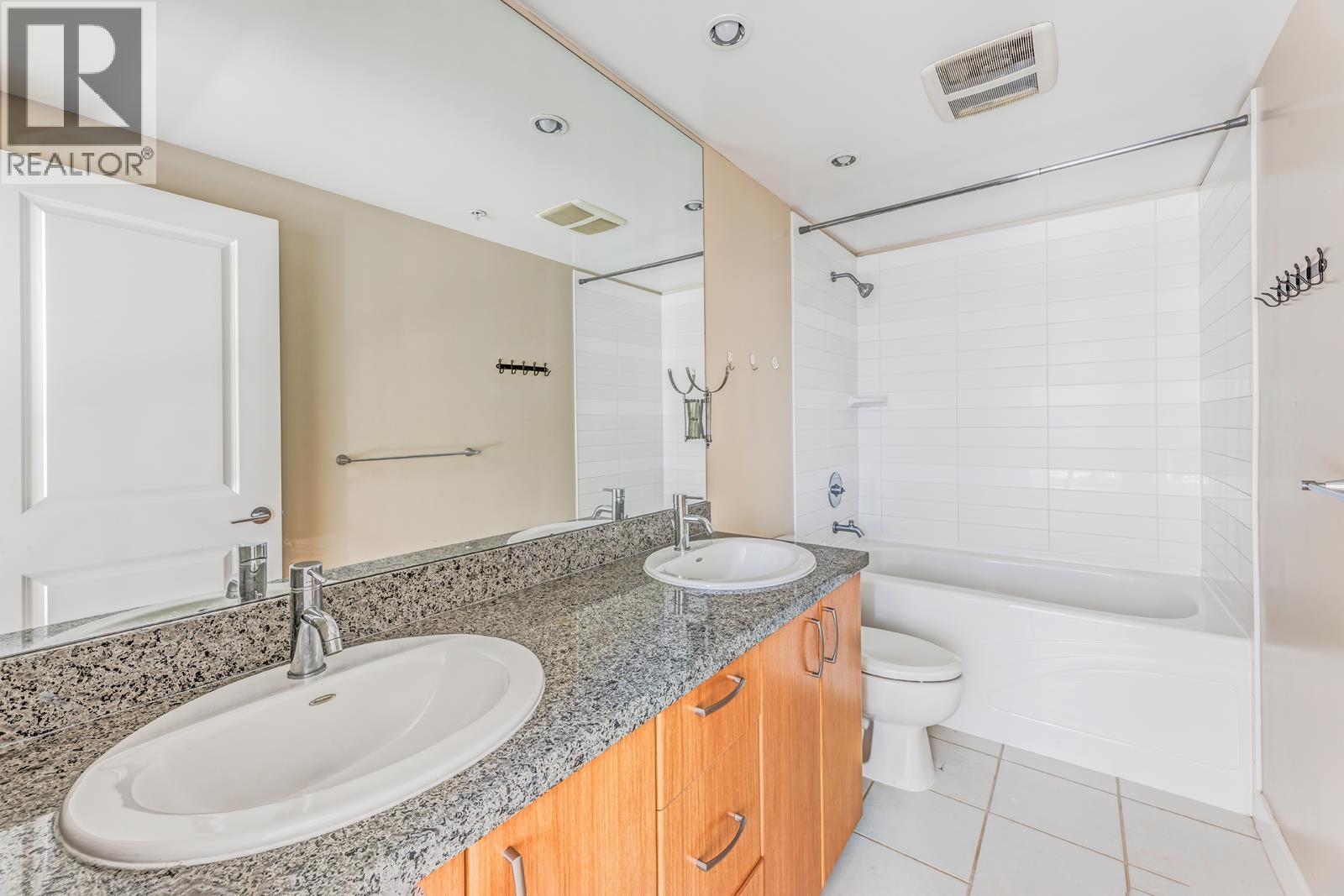 Photo 12 of 307 9222 University Crescent, Burnaby BC